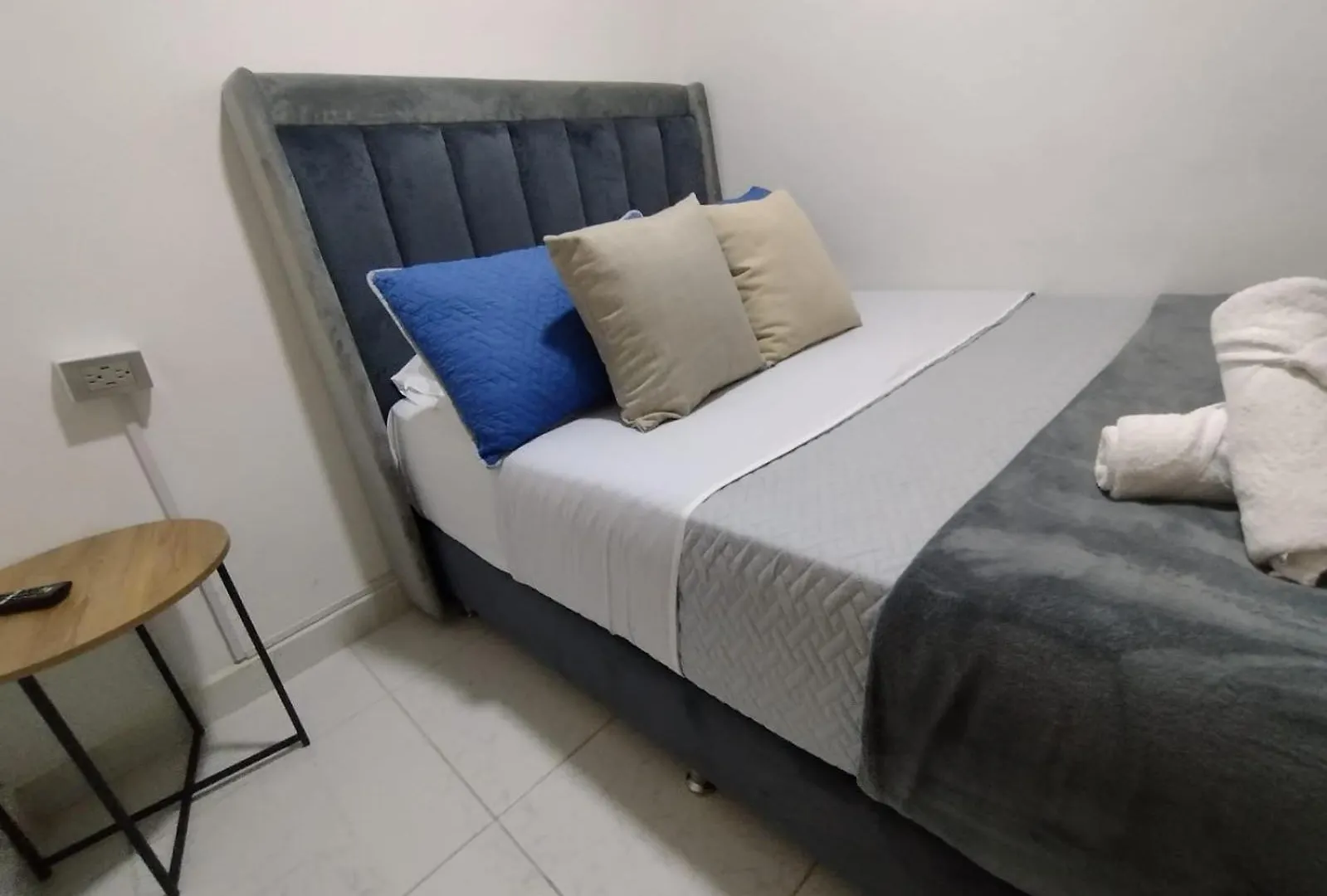 Apartment Apartamento En Laureles, Cerca A Metro, Estadio Atanasio Girardot, Plaza De Toros La Macarena Rentalsop An04 Medellin