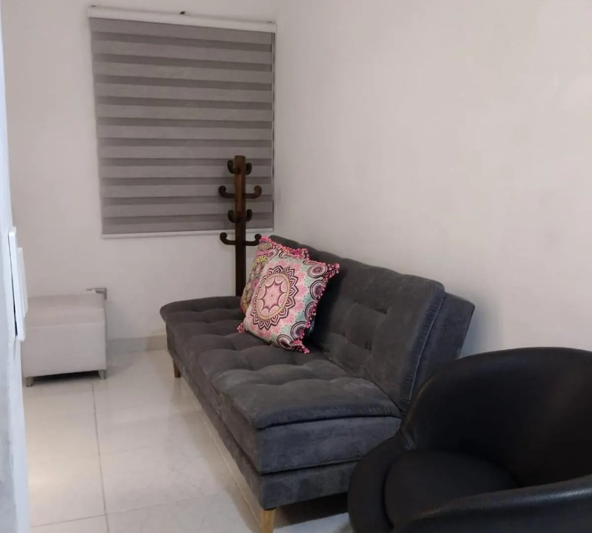 Apartamento En Laureles, Cerca A Metro, Estadio Atanasio Girardot, Plaza De Toros La Macarena Rentalsop An04 Medellín 0*,  Colombie