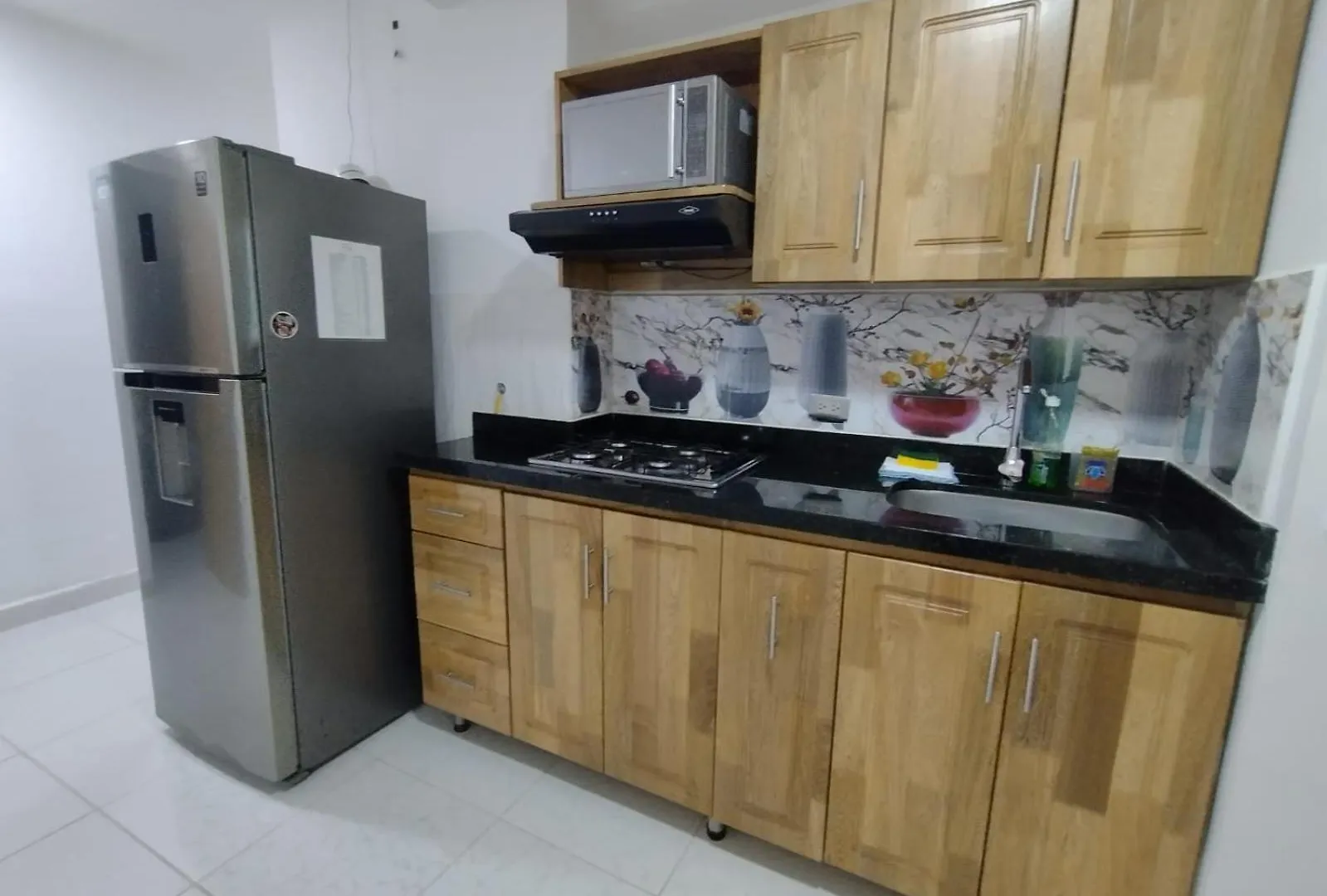 Apartamento En Laureles, Cerca A Metro, Estadio Atanasio Girardot, Plaza De Toros La Macarena Rentalsop An04 Medellín